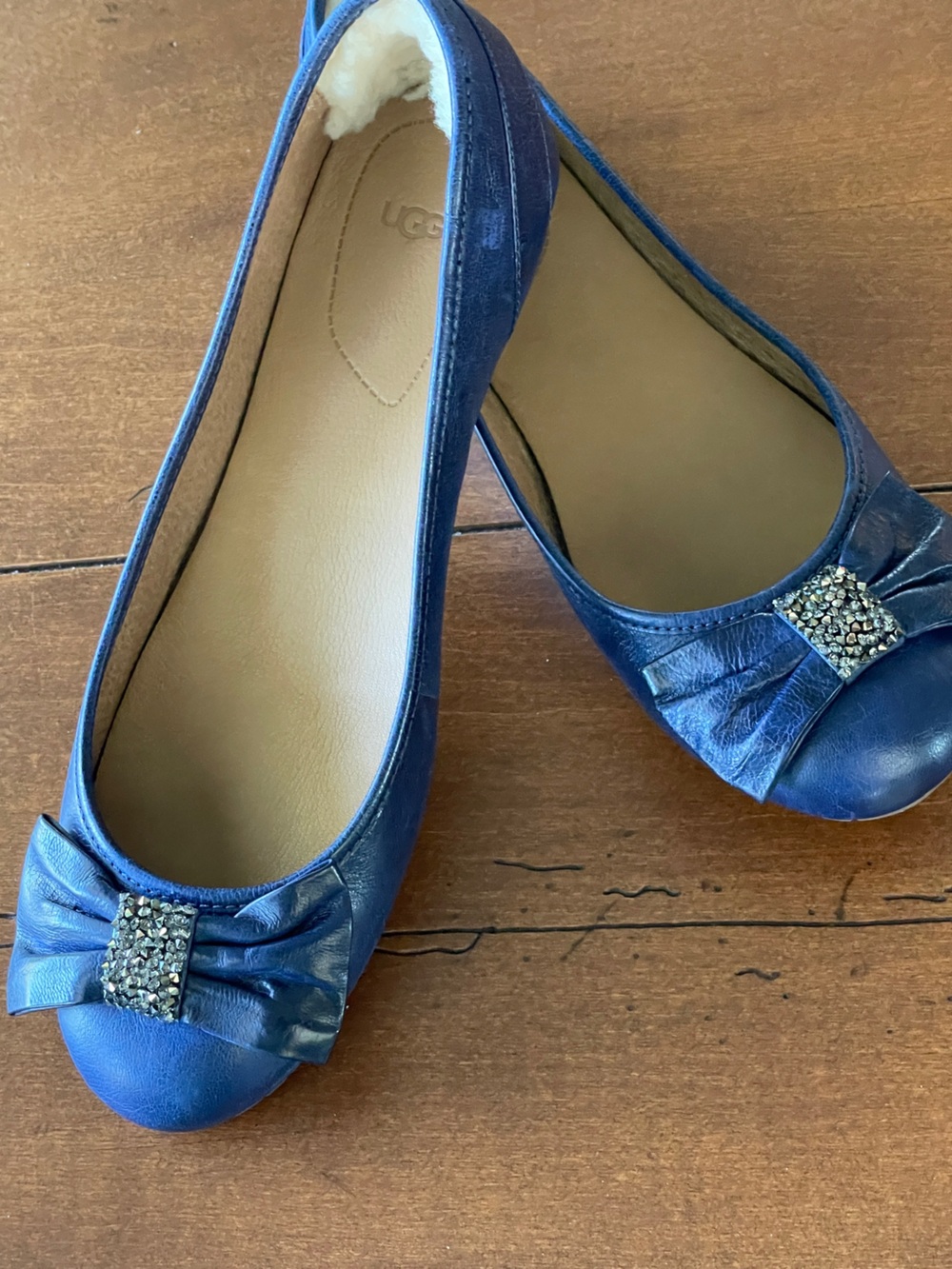Ugg Women’s Rohen Crystal Bow Ballerina Flats